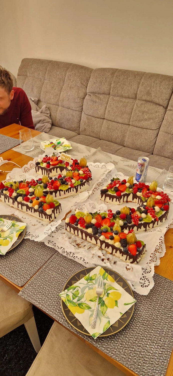 Bäckerei Konditorei Neher Rettenberg - Backwaren und Lebensmitteln - Früchtekuchen zum 22. Geburtstag