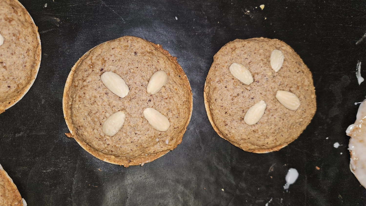 Bäckerei Konditorei Neher Rettenberg - Backwaren und Lebensmitteln - Mandelkuchen