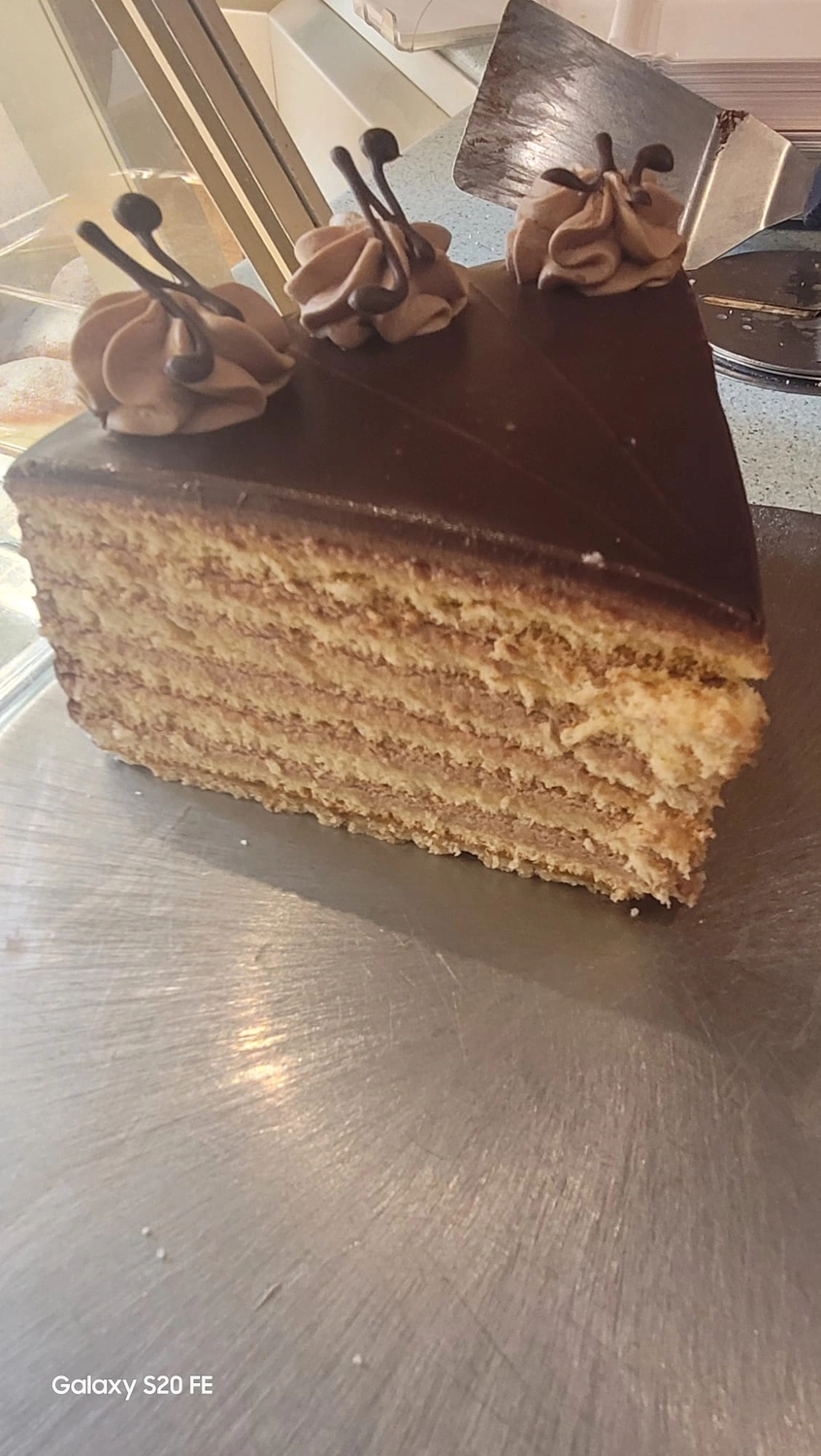 Bäckerei Konditorei Neher Rettenberg - Backwaren und Lebensmitteln - Schokoladenkuchenstücke